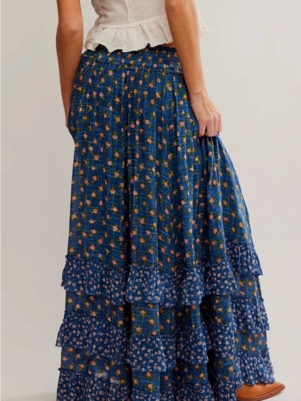 Free People FP ONE Brynn Printed Maxi Skirt Smocked Tiered Ruffle . Size small - Picture 2 of 7